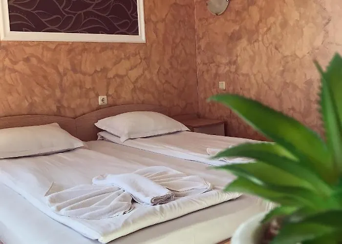 Val And Kate בית הארחה